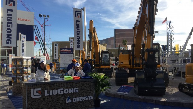 LiuGong : 13 machines sur Conexpo