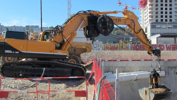 Hyundai s’active sous La Confluence