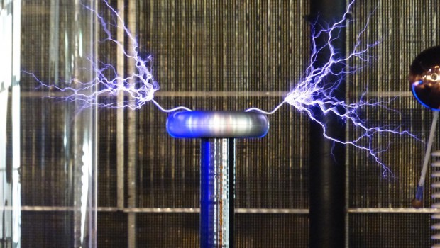 Tesla bets to solve South Australian power system within 100 days or do it for free