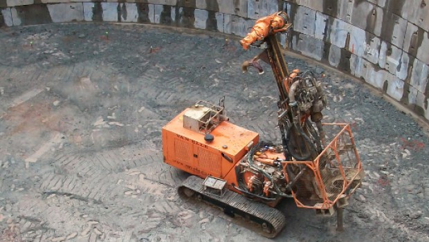 UK: Van Elle loses 5% turnover because of delays