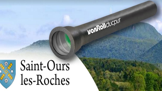 Une canalisation fonte à poser dans le basalte