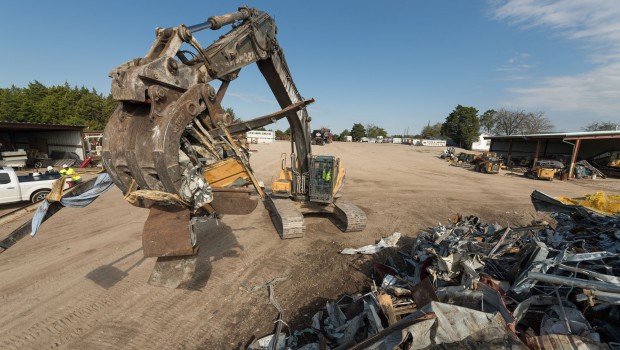 Texas uses Volvo fleet for demolition
