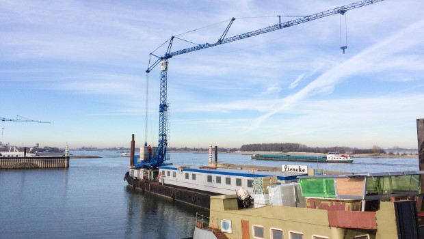 Une Potain reconditionnée pour le chantier naval De  Gerlien