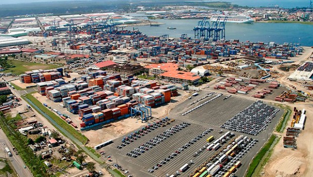 Oil storage terminal under construction in Panama