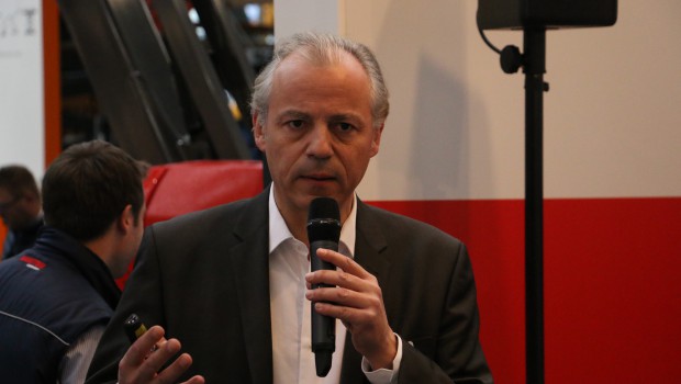 Manitou prend de la hauteur en Asie