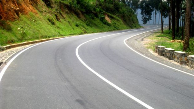 Chinese constructor carries out road improvement project in Rwanda