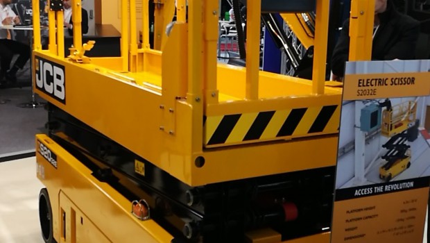 Les 1ères nacelles JCB débarquent en France
