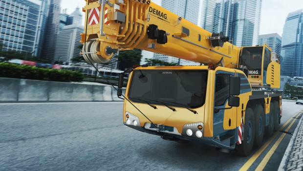 Terex met à jour sa grue tout-terrain Demag AC 100-4L