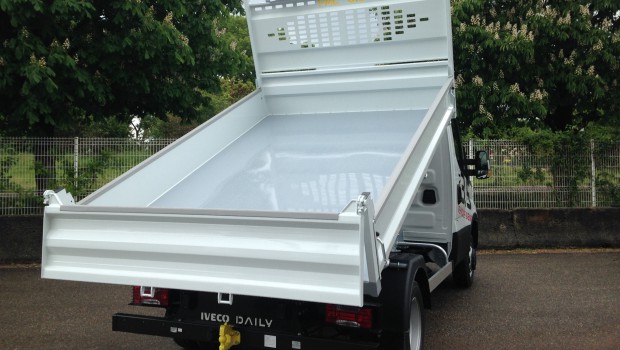 Les bennes et grues Vincent à Espace BTP