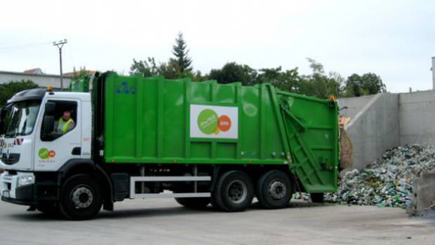 Suez wins two waste collection contracts in Australia