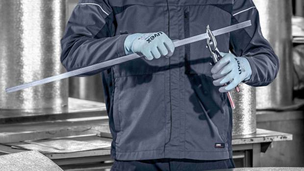 Uvex détient le plus grand site de production de gants d'Europe