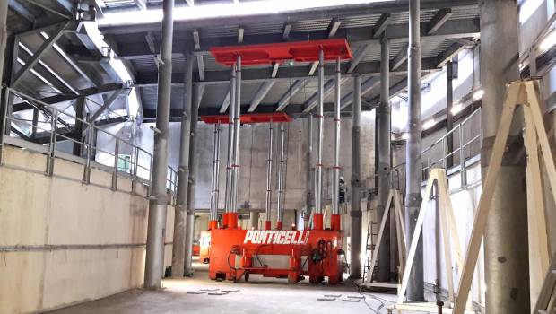 Nouvelles tribunes au Stade de France grâce à SNM