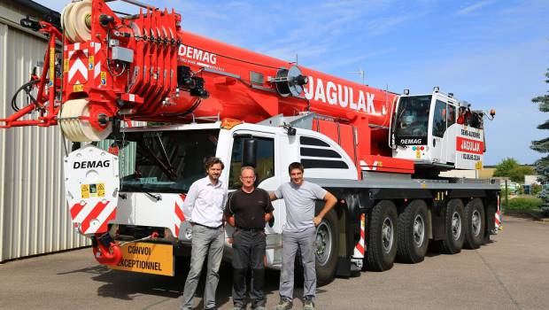 Jagulak complète son parc avec une grue Demag