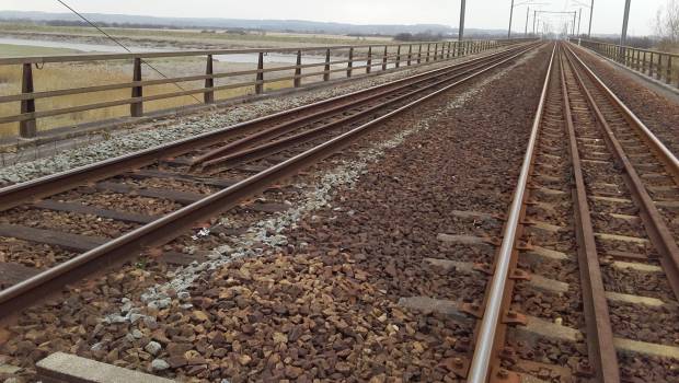 La voie ferrée soignée entre Boulogne-sur-Mer et Rang-du-Fliers