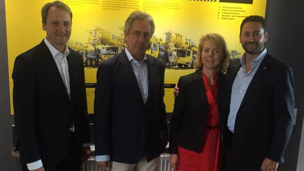 Steil Kranarbeiten signe pour une Demag AC 1000-9