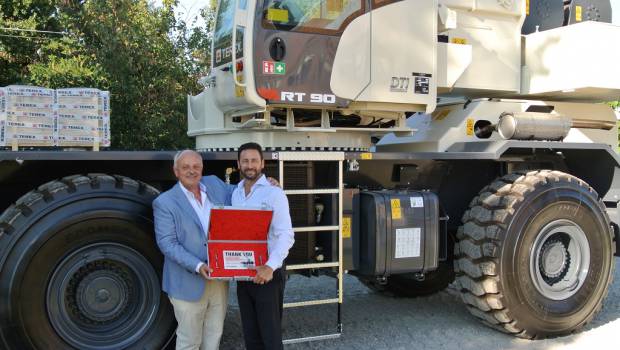 Une grue Terex RT 90 chez Tecno-Gru