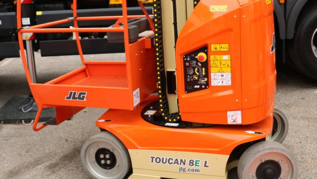 JLG décolle avec ses nacelles