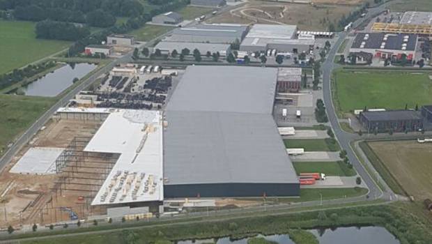 1632 panneaux solaires sur le nouvel entrepôt d’Heuver