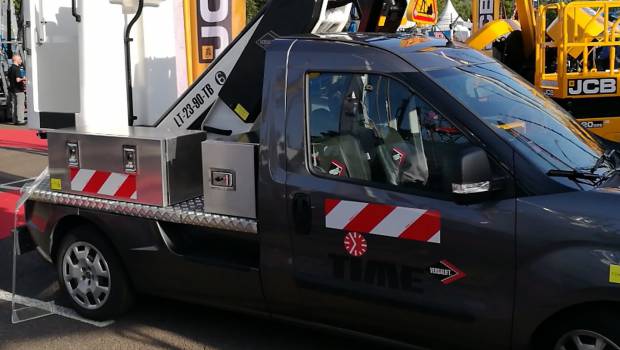 Nacelle Versalift sur Fiat Doblo WorkUp