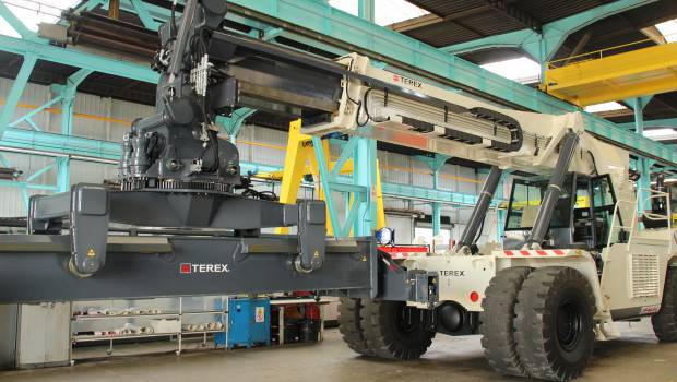 En France, Konecranes ralentit sur la grue mobile