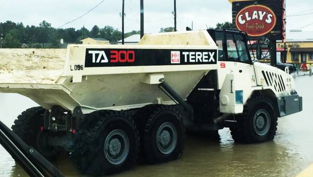 Terex Trucks au secours des victimes de l'ouragan Harvey