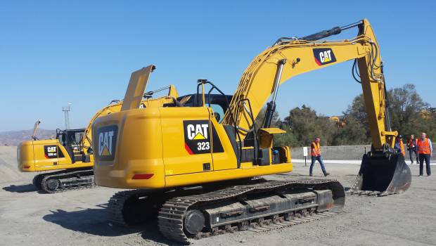 Caterpillar joue la montre