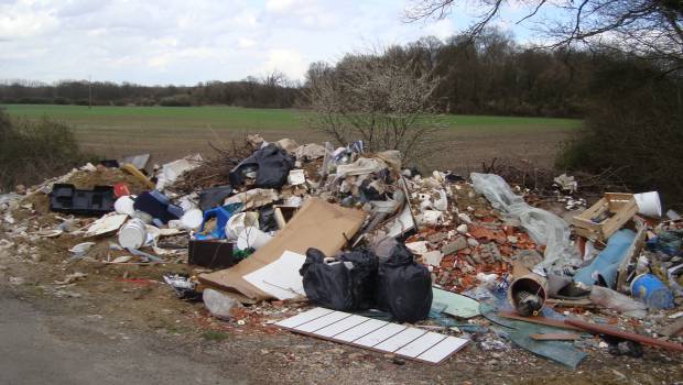 L'Ile-de-France renforce son Fonds propreté contre les dépôts sauvages