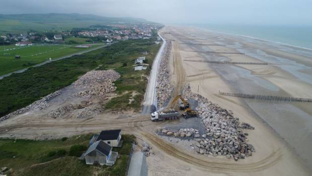 Une digue en enrochement pour Sangatte