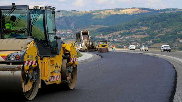 Auvergne-Rhône-Alpes : le BTP se maintient ; les matériaux performent