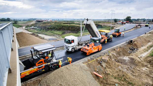 En Hongrie, Colas prend la voie rapide !