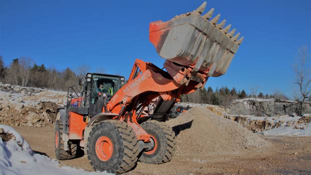 Hitachi : à la charge !