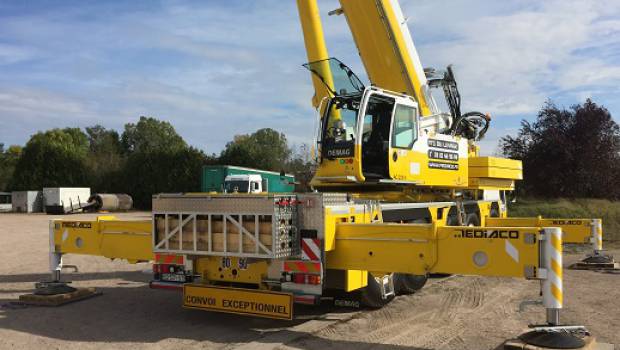 Mediaco reçoit la Demag AC 220-5