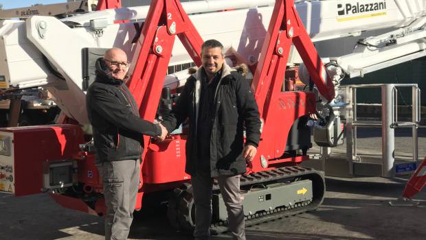 Une araignée pour la société D.E.C.A dans le Latium