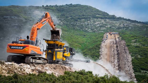 Doosan Infracore affûte ses armes