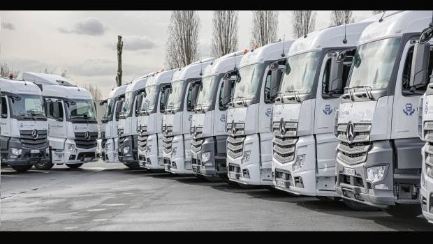 Mercedes-Benz Trucks lance un nouveau service de prêt de camions