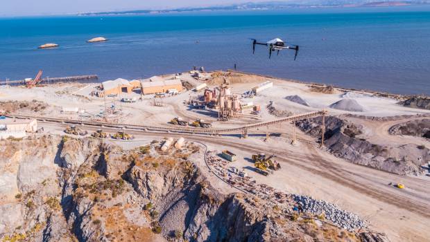 Des drones personnalisés pour Komatsu