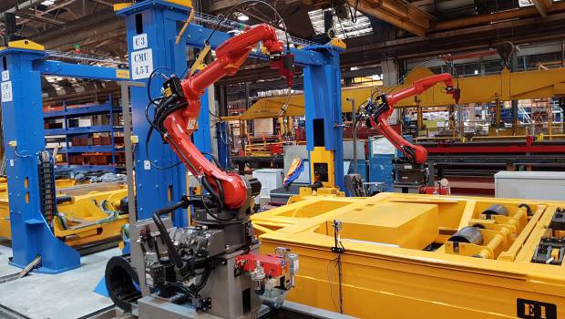 Fruehauf augmente sa production à Auxerre