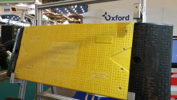 Des plaques de chaussée en composite