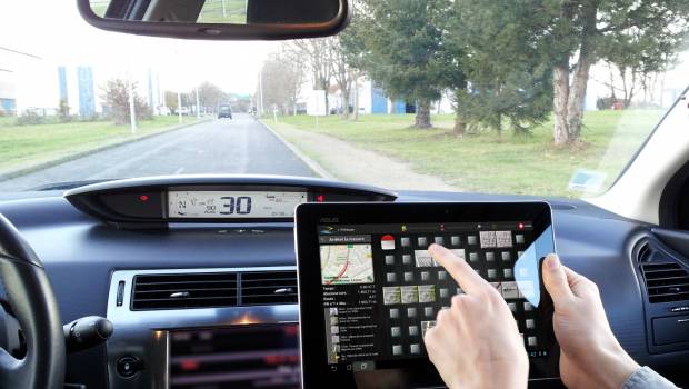 Une solution de diagnostic de voiries à destination des collectivités est née