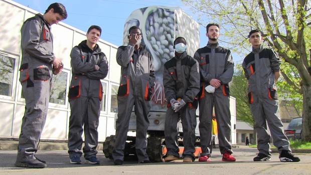 Art urbain pour minipelle