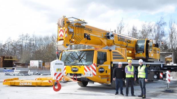 Une grue Demag AC 220-5 complète la flotte de Concast Precast