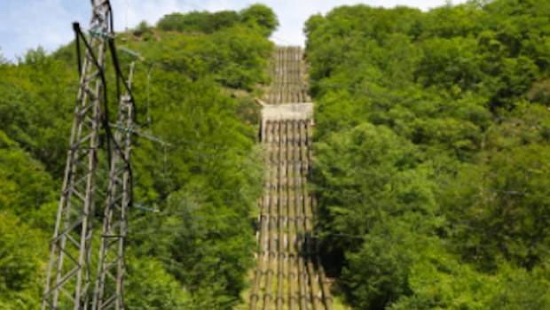 La SHEM remplace les conduites de l’usine hydroélectrique d’Eget