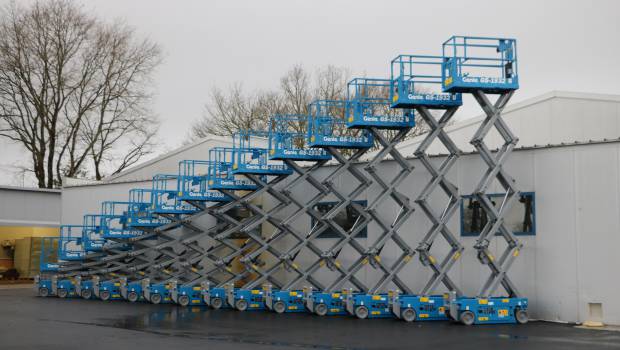 Lèbre acquiert 14 ciseaux électriques Genie