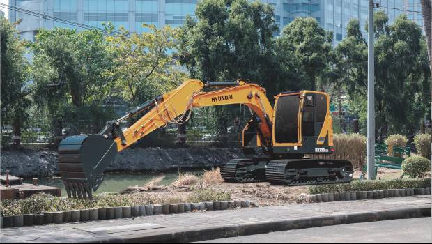Hyundai lance une pelle HX de 13 t