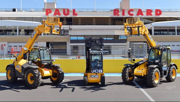 JCB au départ du circuit du Castellet