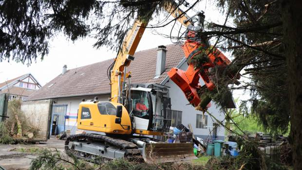 Une R 920 Compact de Liebherr rejoint la flotte de G.N.C