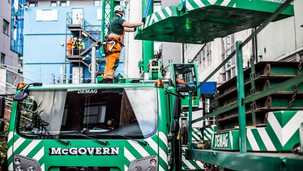 Demag aux petits soins pour l'hôpital de Birmingham