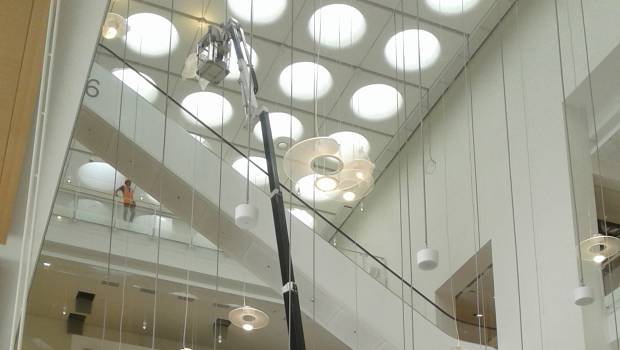 Palazzani entretient le Palais de Justice à Paris