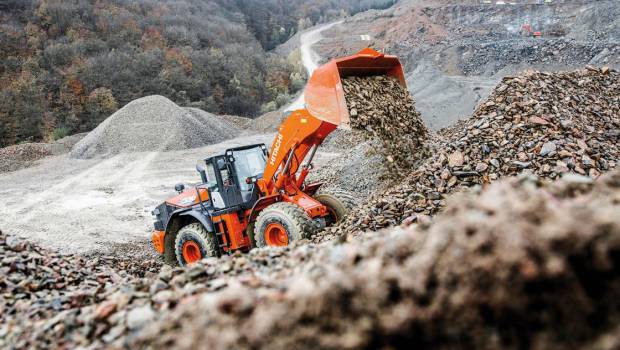 Zoom sur la nouvelle chargeuse ZW330-6 d’Hitachi