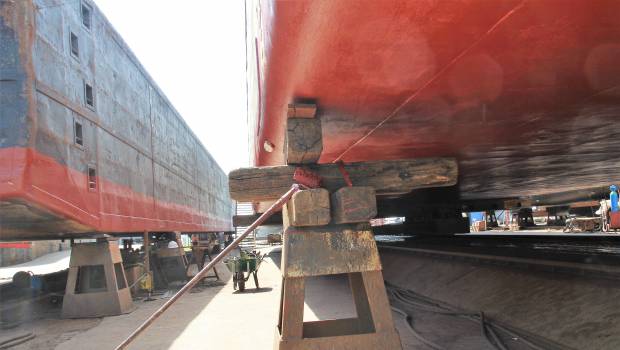 Cemex : les barges se la coulent douce